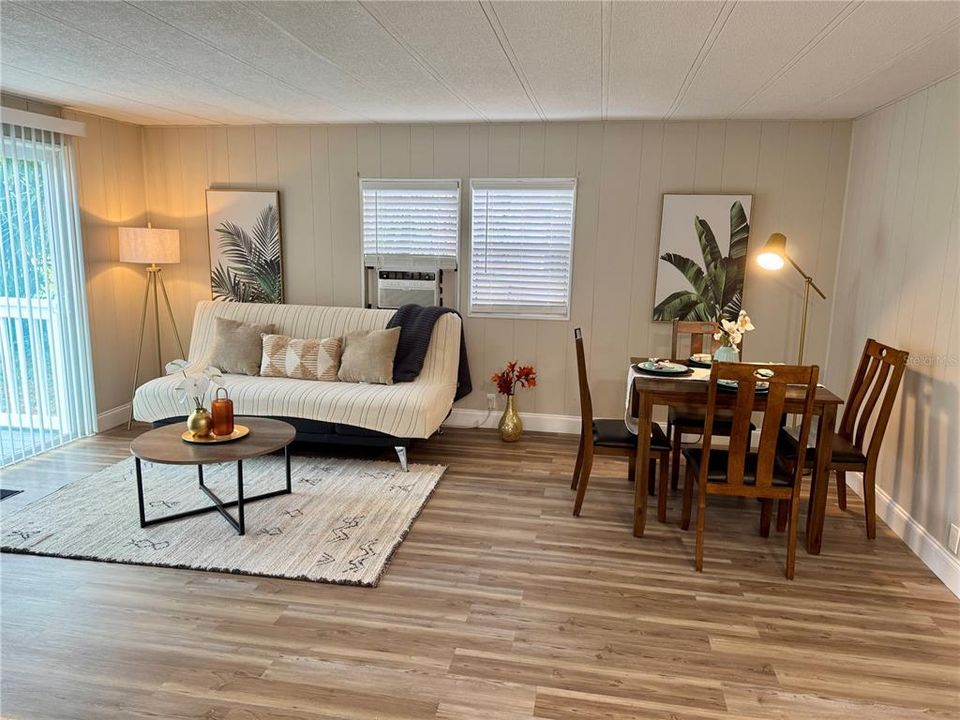 For Sale: $219,000 (3 beds, 2 baths, 960 Square Feet)