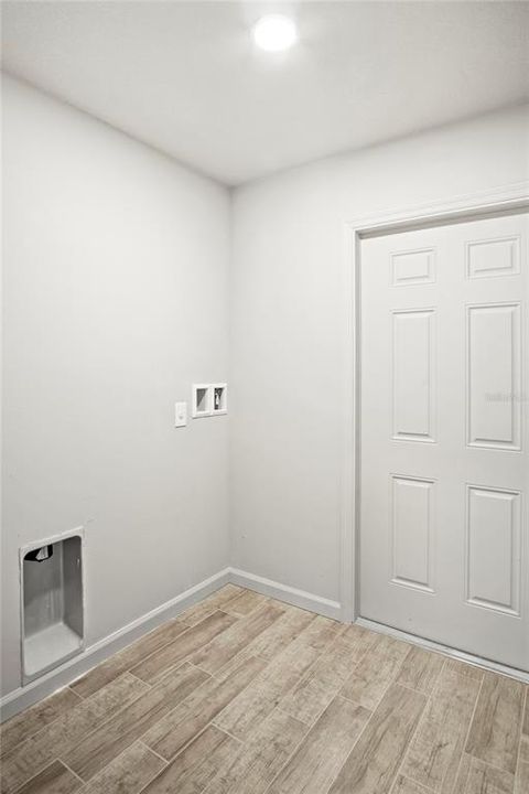 На продажу: $349,900 (3 спален, 2 ванн, 1485 Квадратных фут)