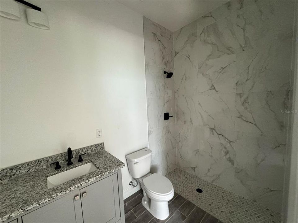 For Sale: $275,000 (3 beds, 2 baths, 1338 Square Feet)