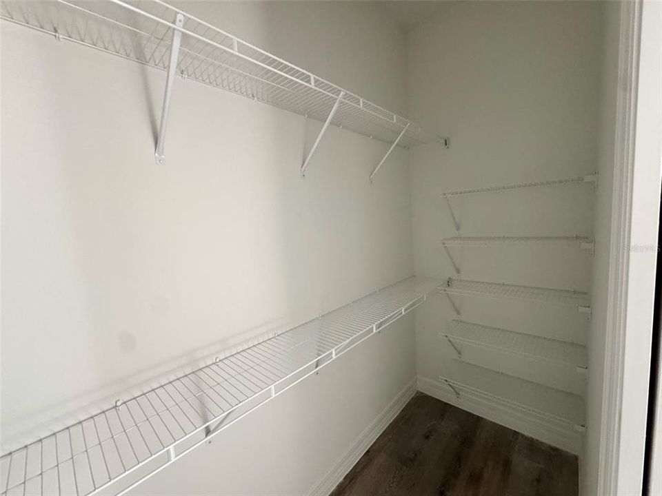 For Sale: $275,000 (3 beds, 2 baths, 1338 Square Feet)