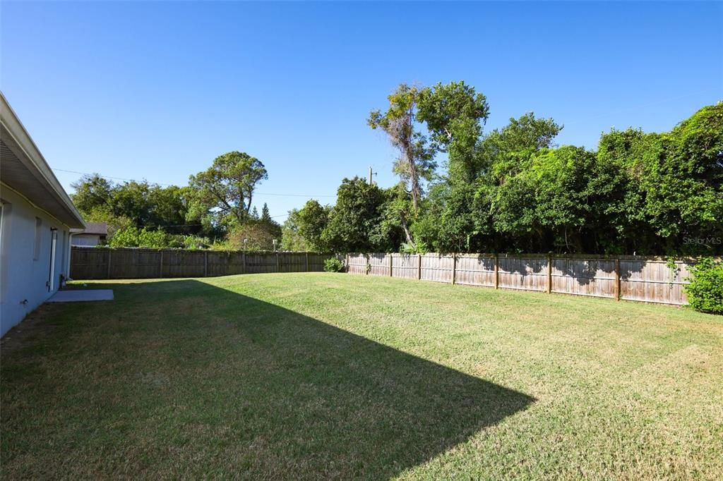 For Sale: $315,000 (3 beds, 2 baths, 1298 Square Feet)