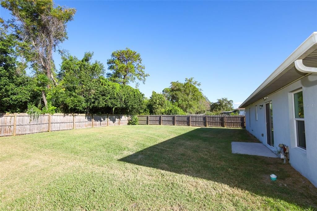 For Sale: $315,000 (3 beds, 2 baths, 1298 Square Feet)