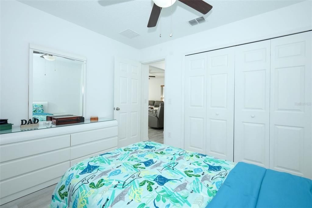 For Sale: $315,000 (3 beds, 2 baths, 1298 Square Feet)