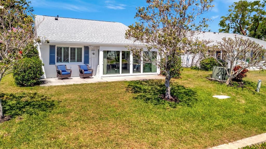 Под контрактом: $420,000 (3 спален, 2 ванн, 1738 Квадратных фут)