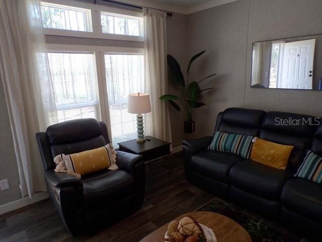 En Venta: $282,900 (3 camas, 2 baños, 1040 Pies cuadrados)