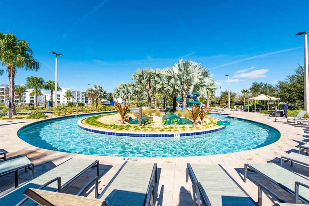 Activo con contrato: $369,500 (3 camas, 2 baños, 2016 Pies cuadrados)