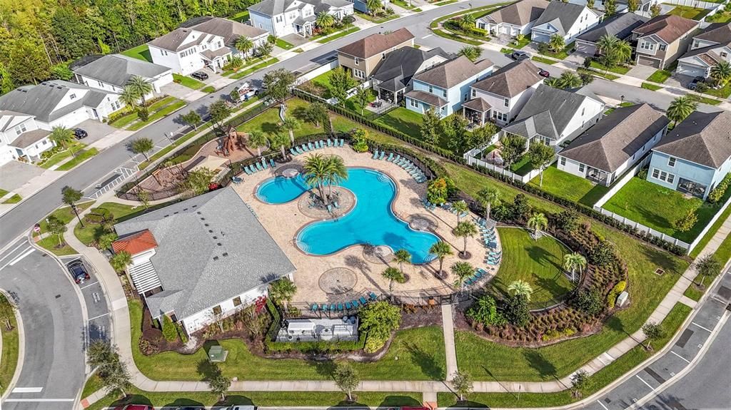 Activo con contrato: $369,500 (3 camas, 2 baños, 2016 Pies cuadrados)