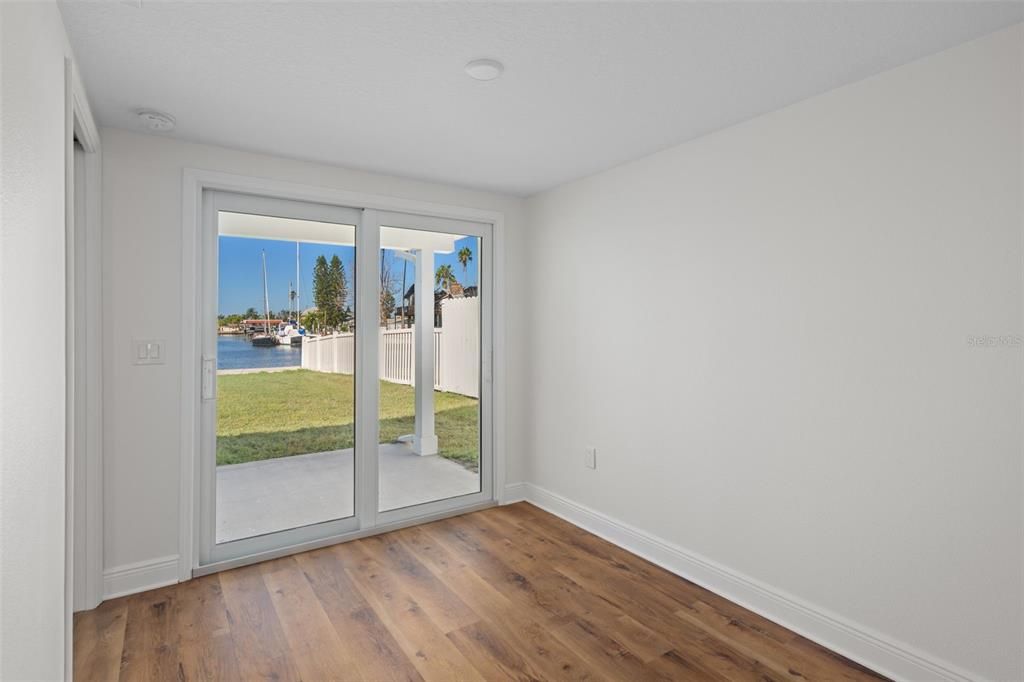 En Venta: $499,000 (4 camas, 3 baños, 1553 Pies cuadrados)