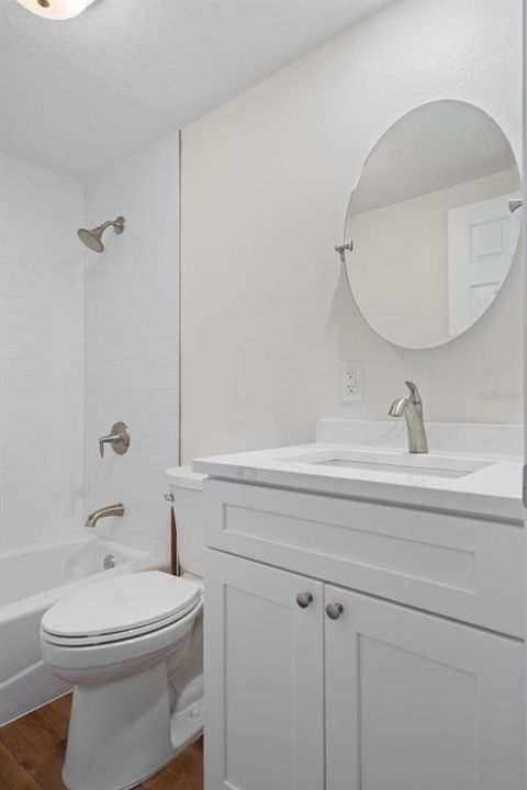 En Venta: $499,000 (4 camas, 3 baños, 1553 Pies cuadrados)