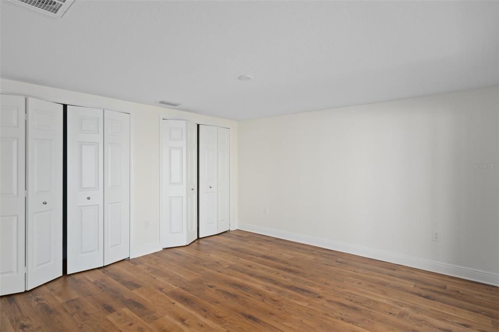 En Venta: $499,000 (4 camas, 3 baños, 1553 Pies cuadrados)