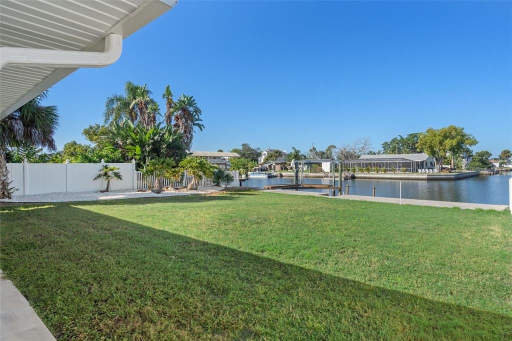 En Venta: $499,000 (4 camas, 3 baños, 1553 Pies cuadrados)