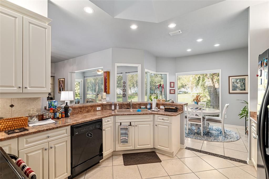 For Sale: $339,900 (3 beds, 2 baths, 2145 Square Feet)