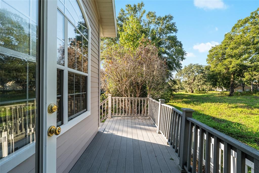 For Sale: $339,900 (3 beds, 2 baths, 2145 Square Feet)