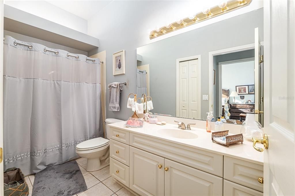 For Sale: $339,900 (3 beds, 2 baths, 2145 Square Feet)