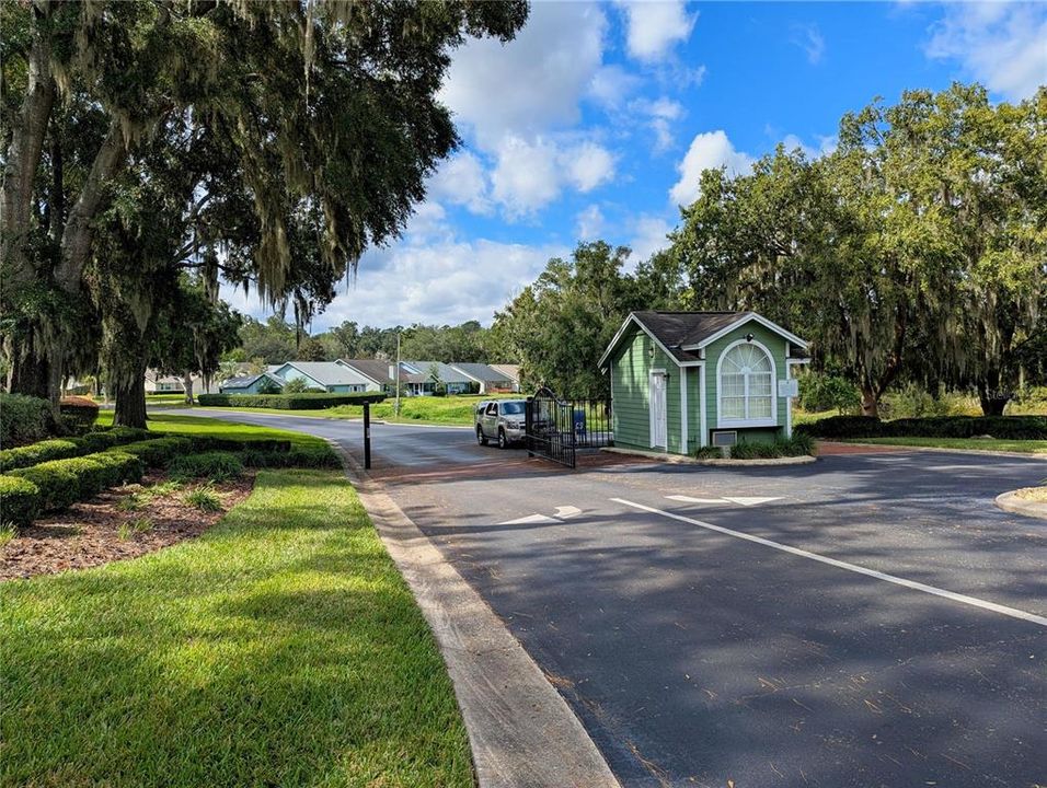 For Sale: $339,900 (3 beds, 2 baths, 2145 Square Feet)