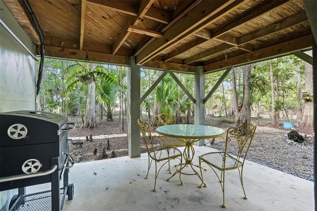 For Sale: $169,000 (1 beds, 1 baths, 600 Square Feet)