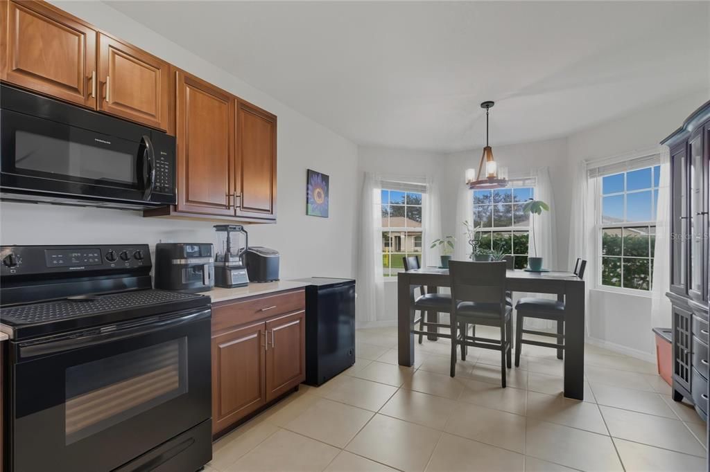 For Sale: $418,900 (3 beds, 2 baths, 1747 Square Feet)