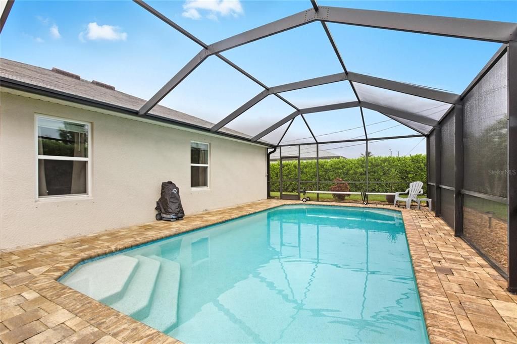 For Sale: $418,900 (3 beds, 2 baths, 1747 Square Feet)