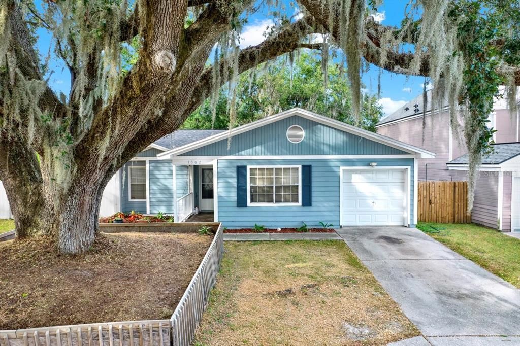 For Sale: $298,000 (3 beds, 2 baths, 1236 Square Feet)