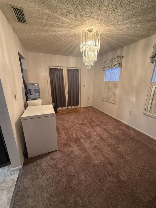 For Sale: $298,000 (3 beds, 2 baths, 1236 Square Feet)