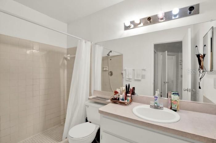 For Sale: $298,000 (3 beds, 2 baths, 1236 Square Feet)