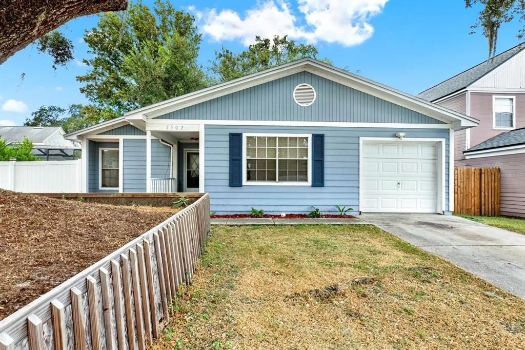 For Sale: $298,000 (3 beds, 2 baths, 1236 Square Feet)