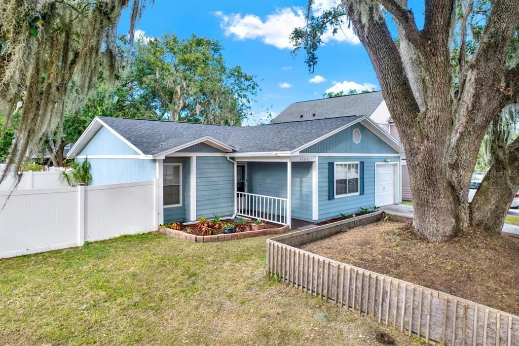 For Sale: $298,000 (3 beds, 2 baths, 1236 Square Feet)