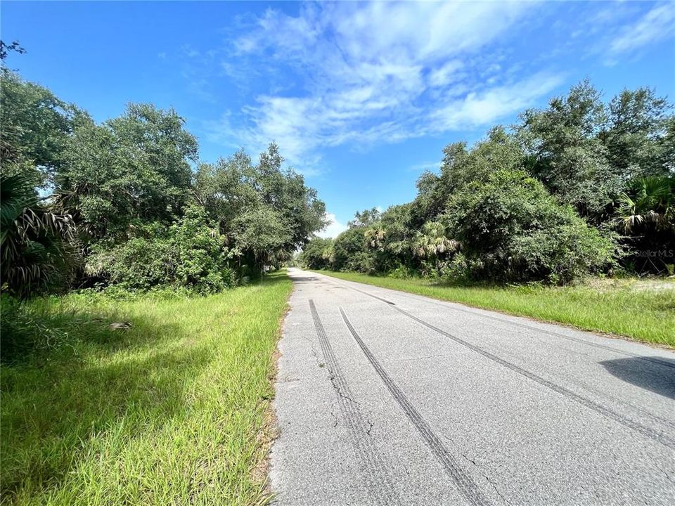 待售: $23,000 (0.23 acres)