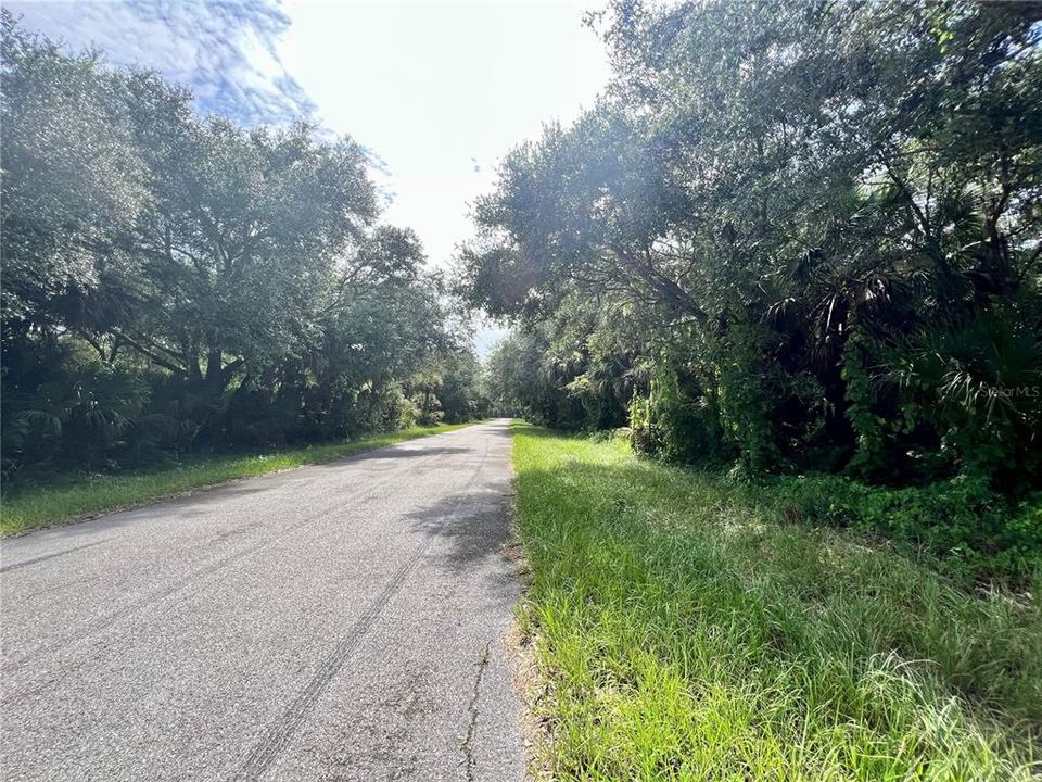 待售: $23,000 (0.23 acres)