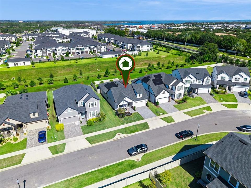 Activo con contrato: $625,000 (3 camas, 2 baños, 2160 Pies cuadrados)