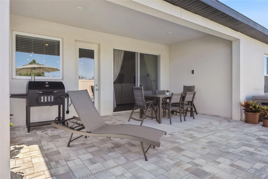 Activo con contrato: $625,000 (3 camas, 2 baños, 2160 Pies cuadrados)