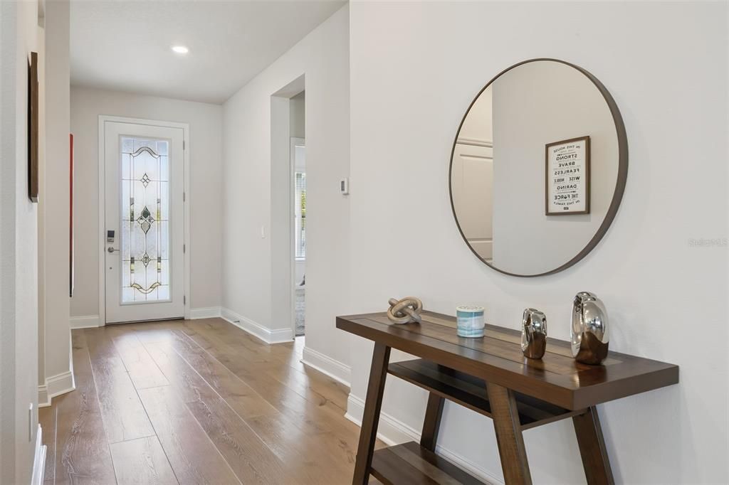 Activo con contrato: $625,000 (3 camas, 2 baños, 2160 Pies cuadrados)