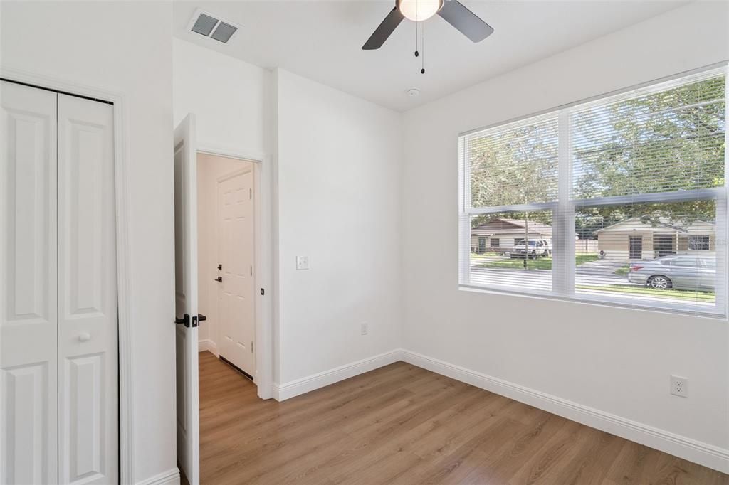 For Sale: $379,000 (3 beds, 2 baths, 1391 Square Feet)