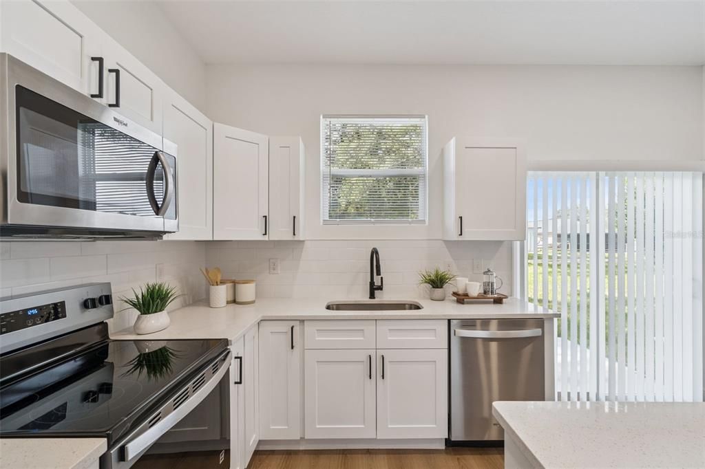 For Sale: $379,000 (3 beds, 2 baths, 1391 Square Feet)