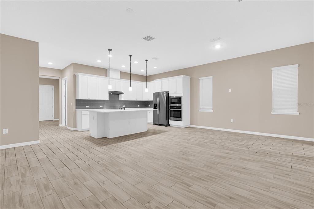 For Rent: $3,000 (4 beds, 4 baths, 2152 Square Feet)