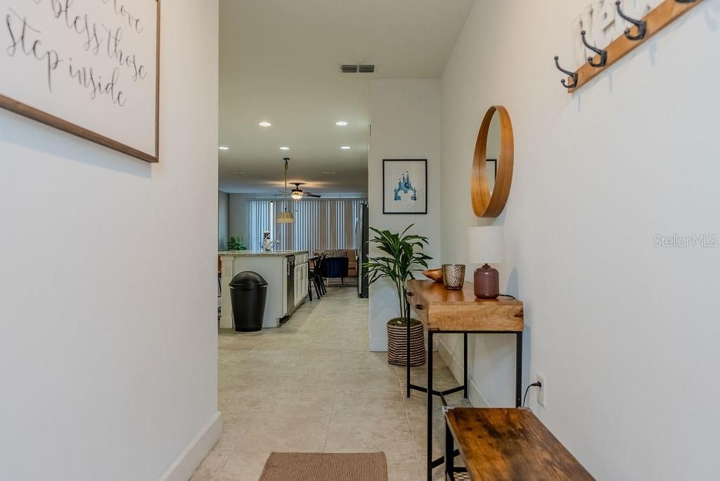 For Sale: $389,000 (4 beds, 3 baths, 1721 Square Feet)