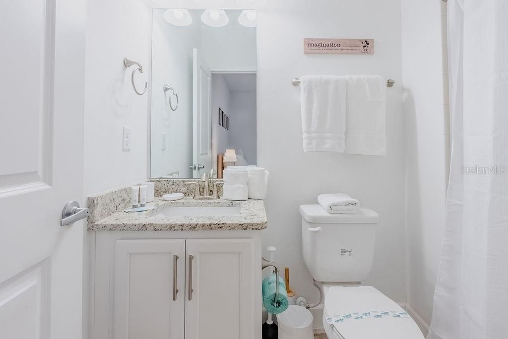 For Sale: $389,000 (4 beds, 3 baths, 1721 Square Feet)