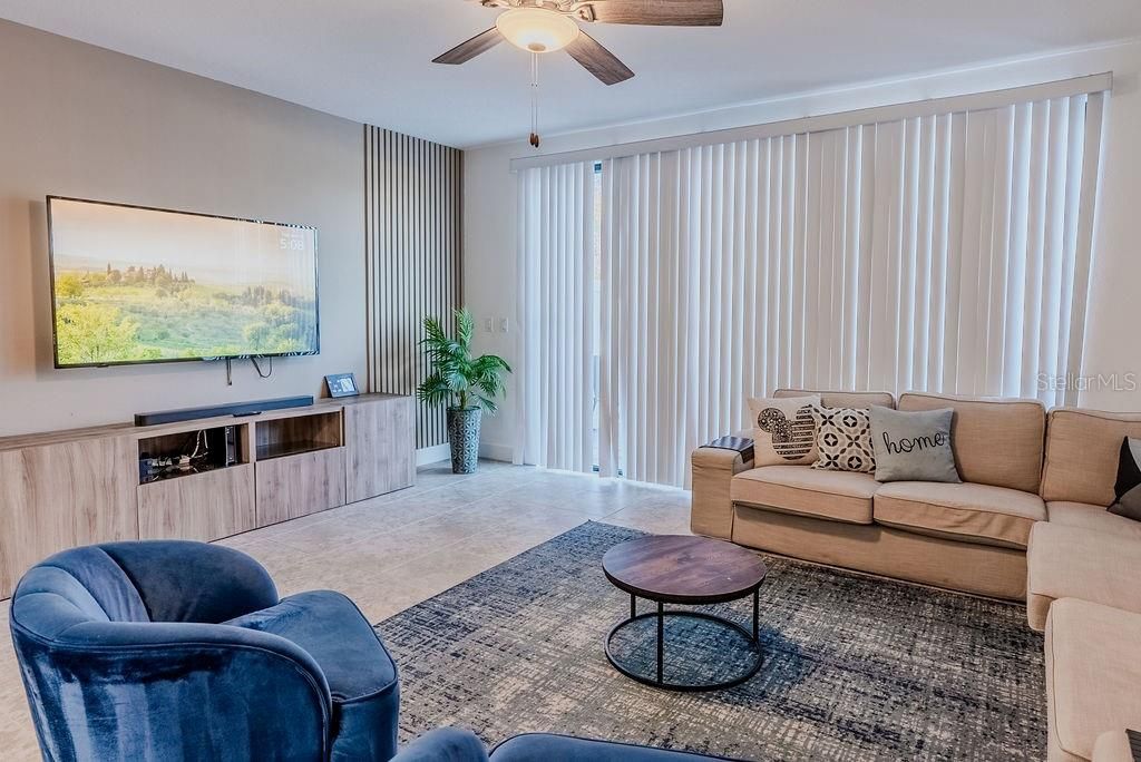 For Sale: $389,000 (4 beds, 3 baths, 1721 Square Feet)