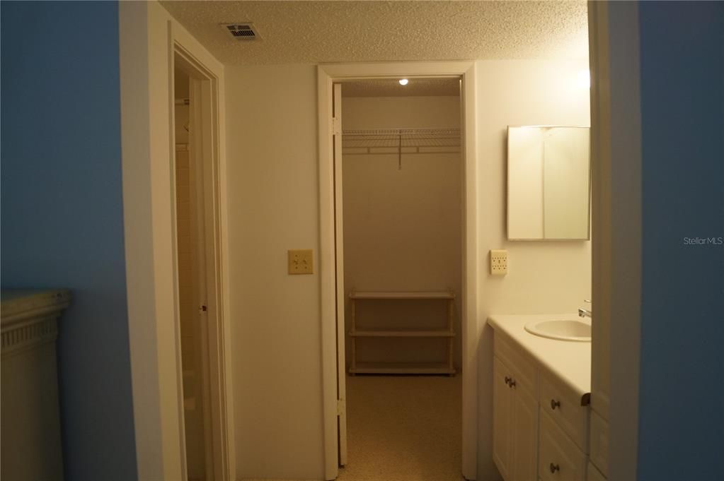 待售: $149,900 (2 贝兹, 2 浴室, 956 平方英尺)