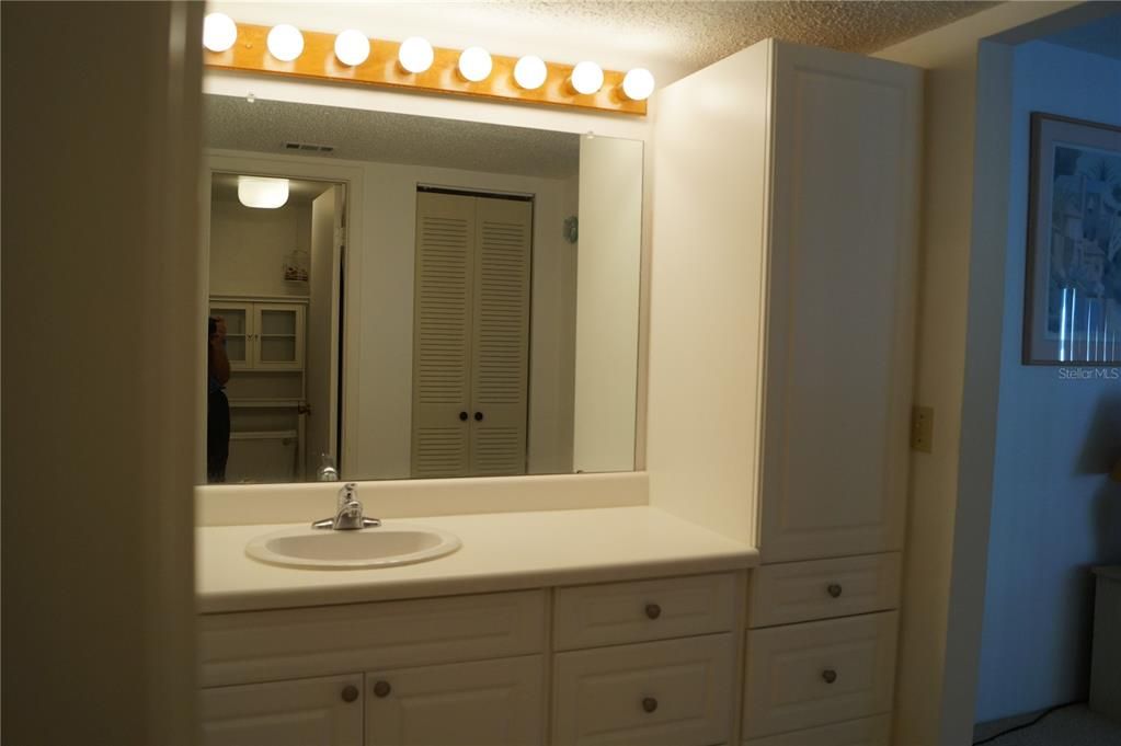 待售: $149,900 (2 贝兹, 2 浴室, 956 平方英尺)