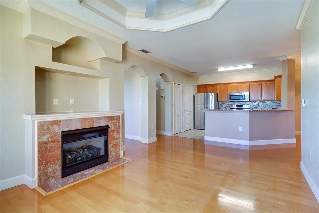 For Sale: $324,950 (2 beds, 2 baths, 1309 Square Feet)