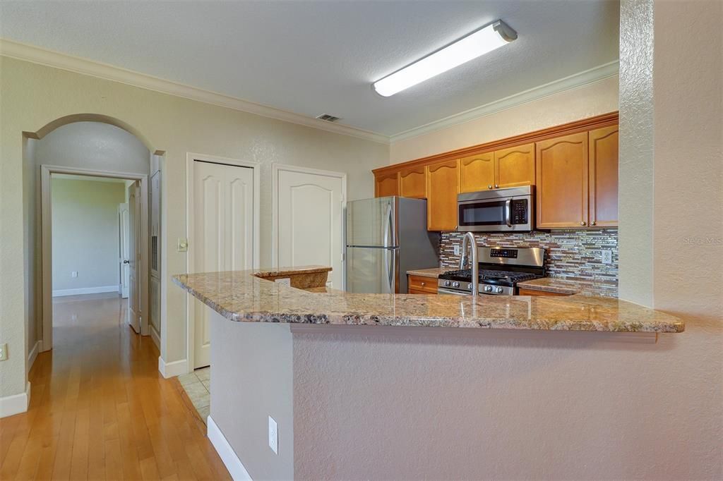 For Sale: $324,950 (2 beds, 2 baths, 1309 Square Feet)