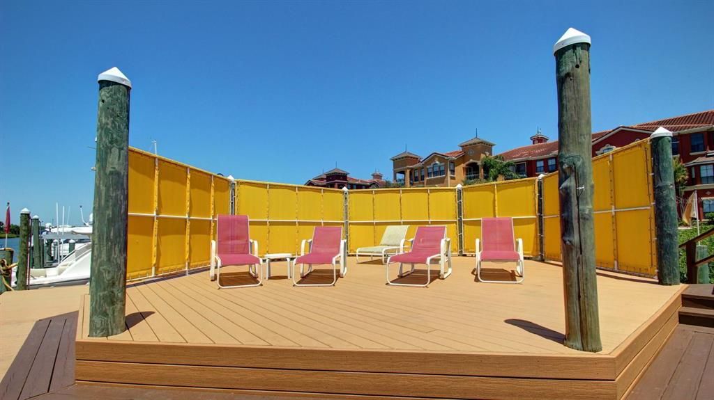 For Sale: $324,950 (2 beds, 2 baths, 1309 Square Feet)