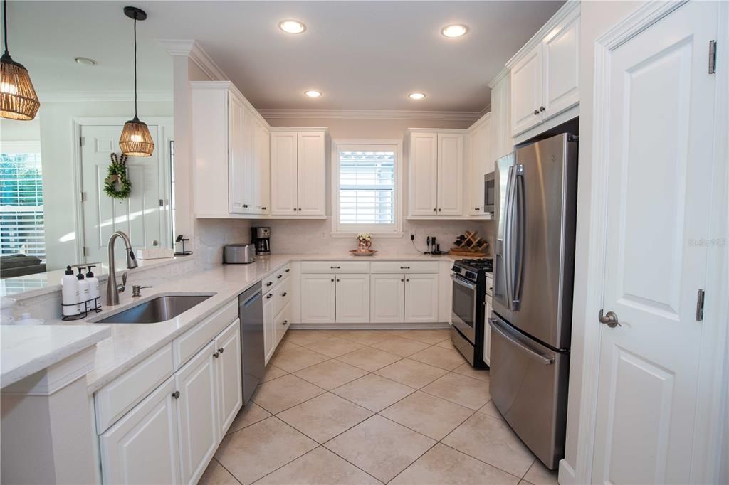 For Rent: $6,500 (2 beds, 2 baths, 1673 Square Feet)