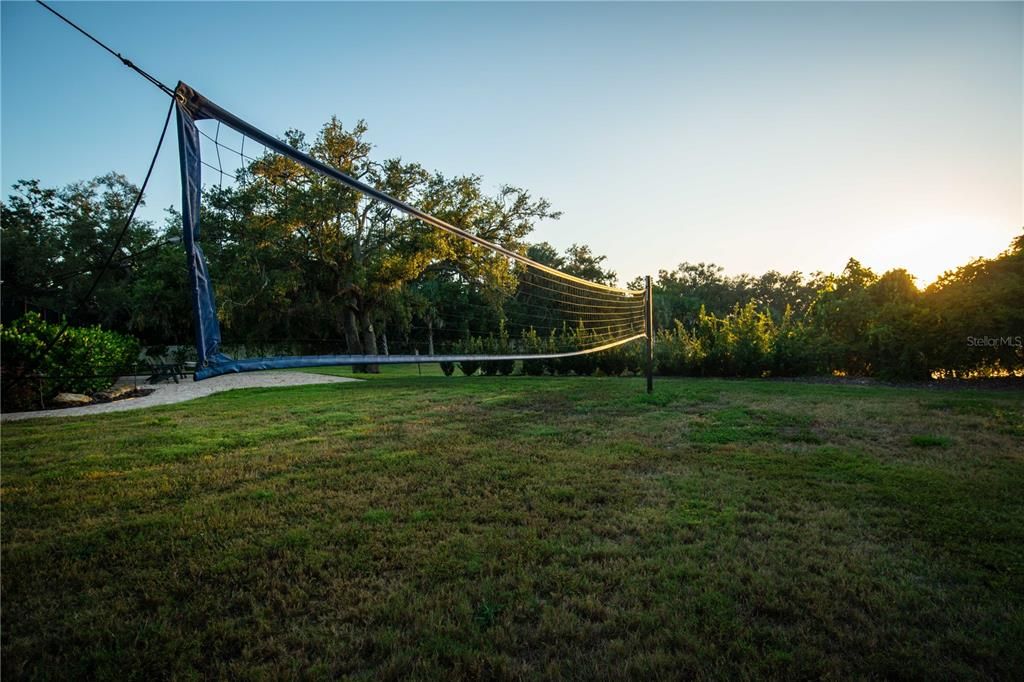 For Rent: $6,500 (2 beds, 2 baths, 1673 Square Feet)