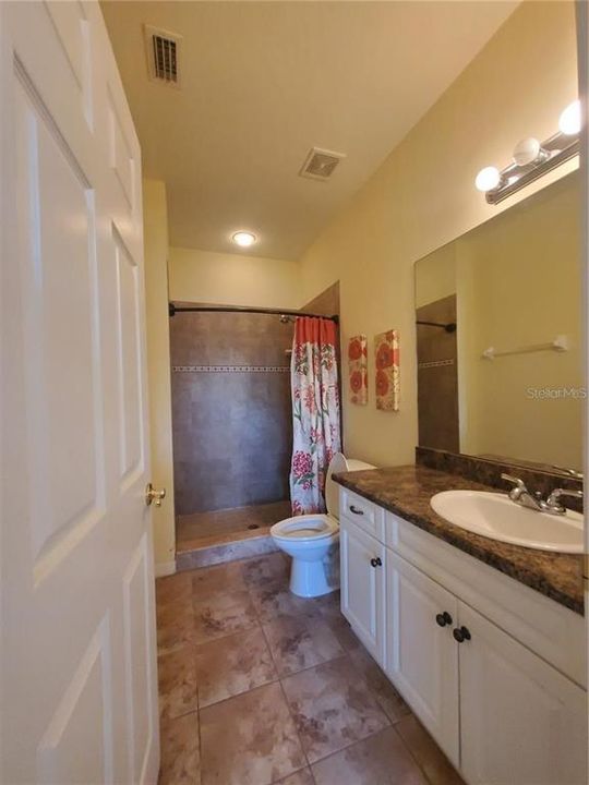 For Sale: $275,000 (3 beds, 2 baths, 1747 Square Feet)