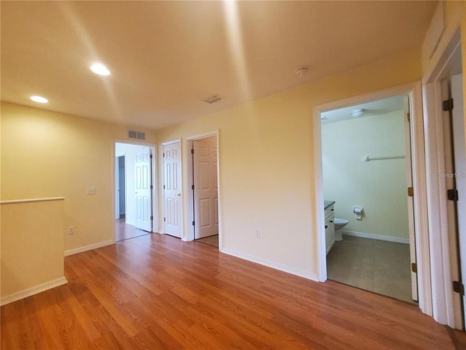 For Sale: $275,000 (3 beds, 2 baths, 1747 Square Feet)