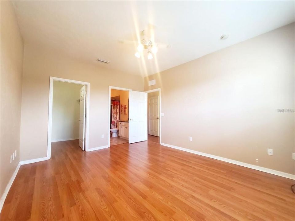For Sale: $275,000 (3 beds, 2 baths, 1747 Square Feet)