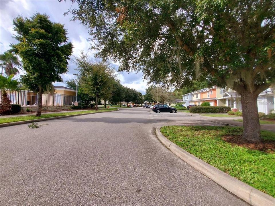 For Sale: $275,000 (3 beds, 2 baths, 1747 Square Feet)