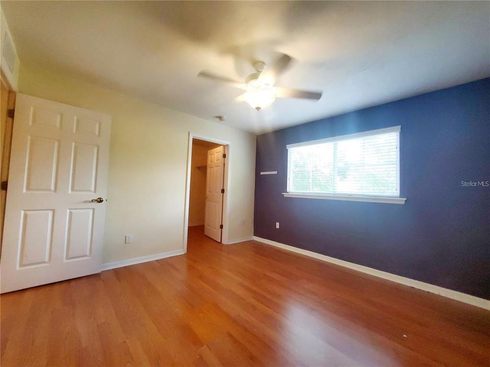 For Sale: $275,000 (3 beds, 2 baths, 1747 Square Feet)